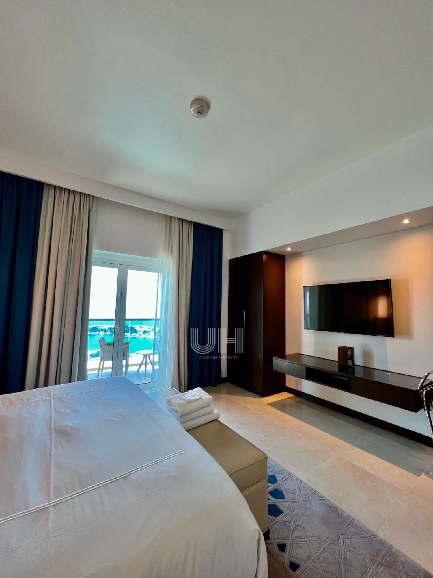 Fairmont Marina Residences *