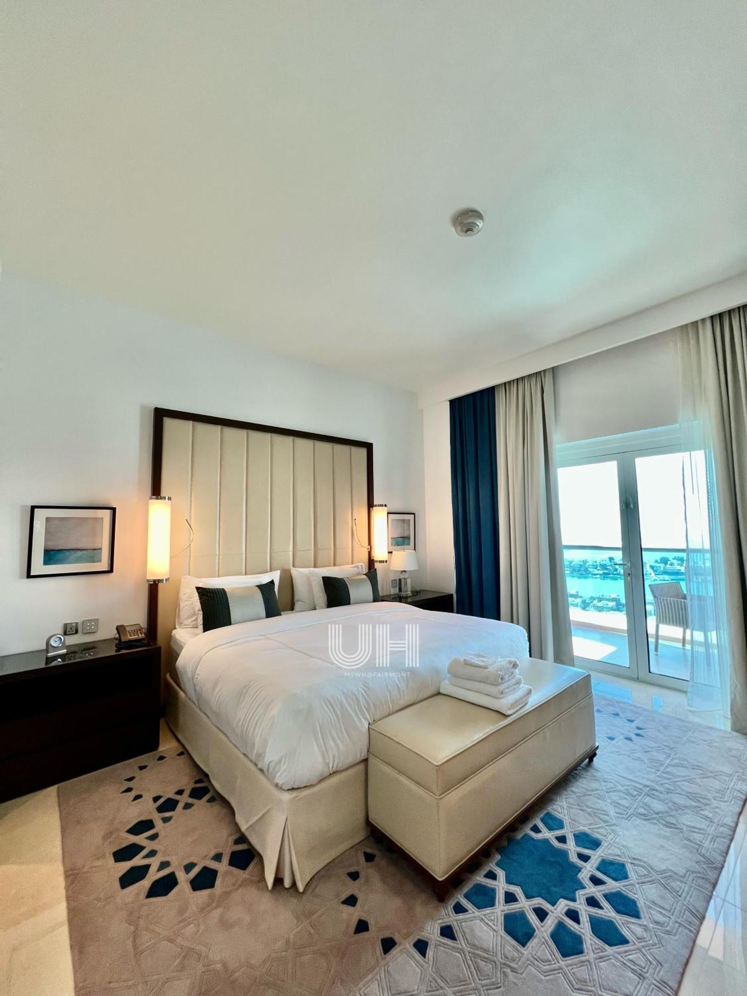 Fairmont Marina Residences Apartment *