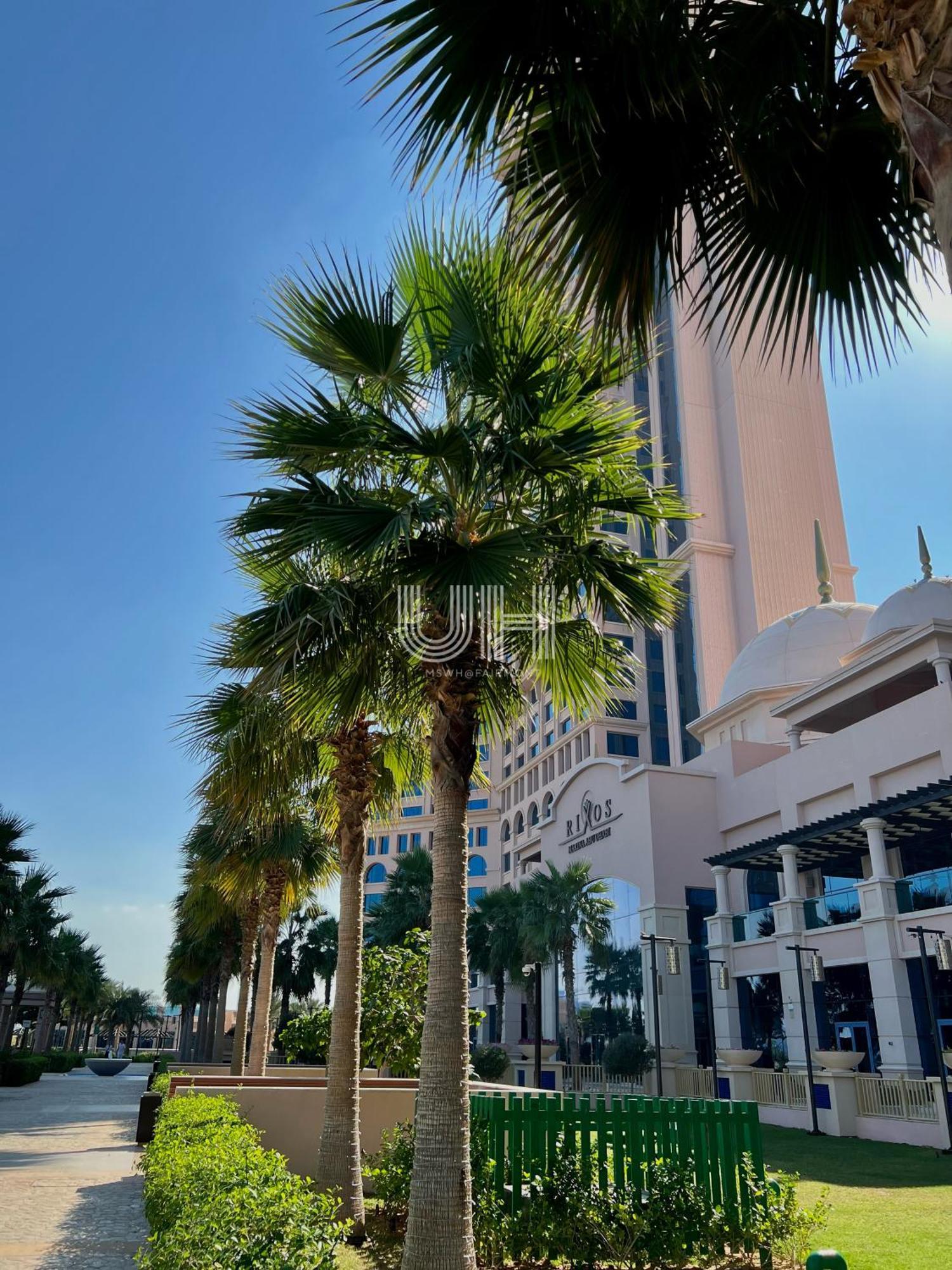 Fairmont Marina Residences Apartment *