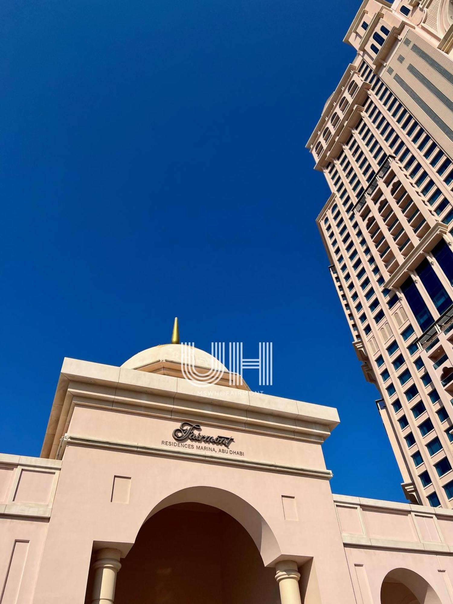 Fairmont Marina Residences Apartment *