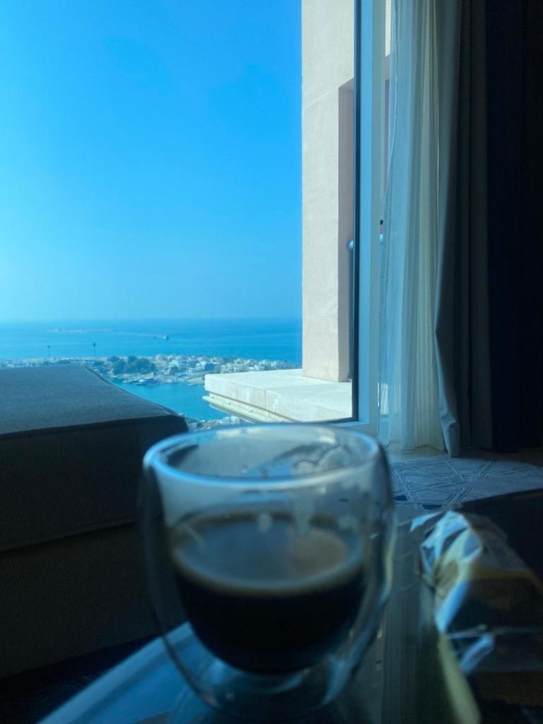 Fairmont Marina Residences Apartment