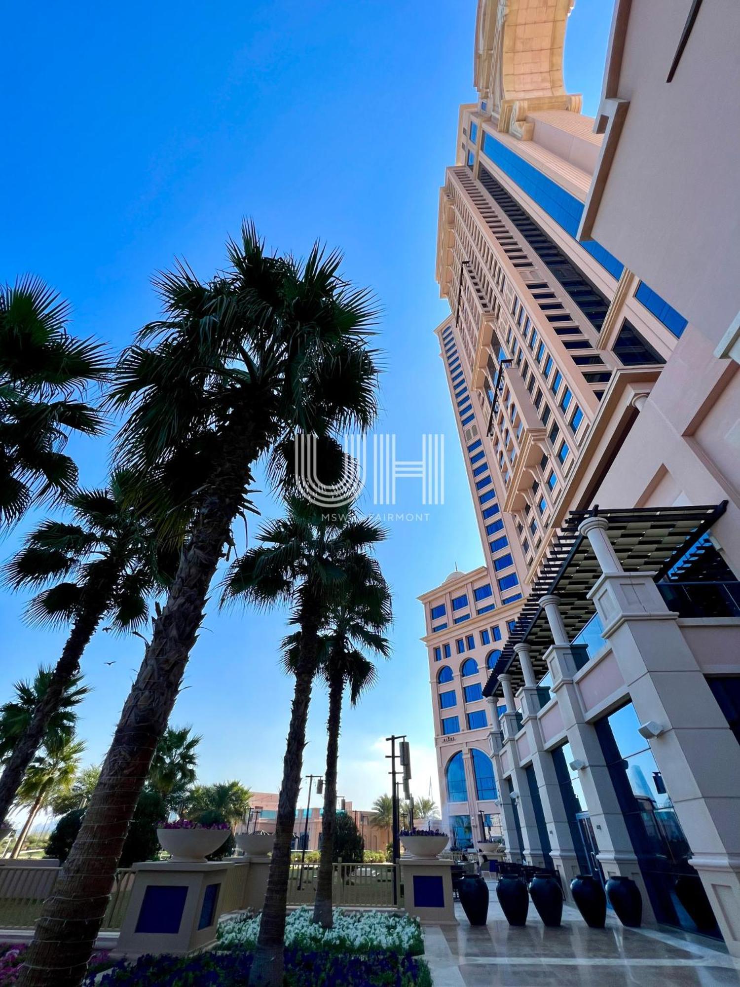 Fairmont Marina Residences Apartment