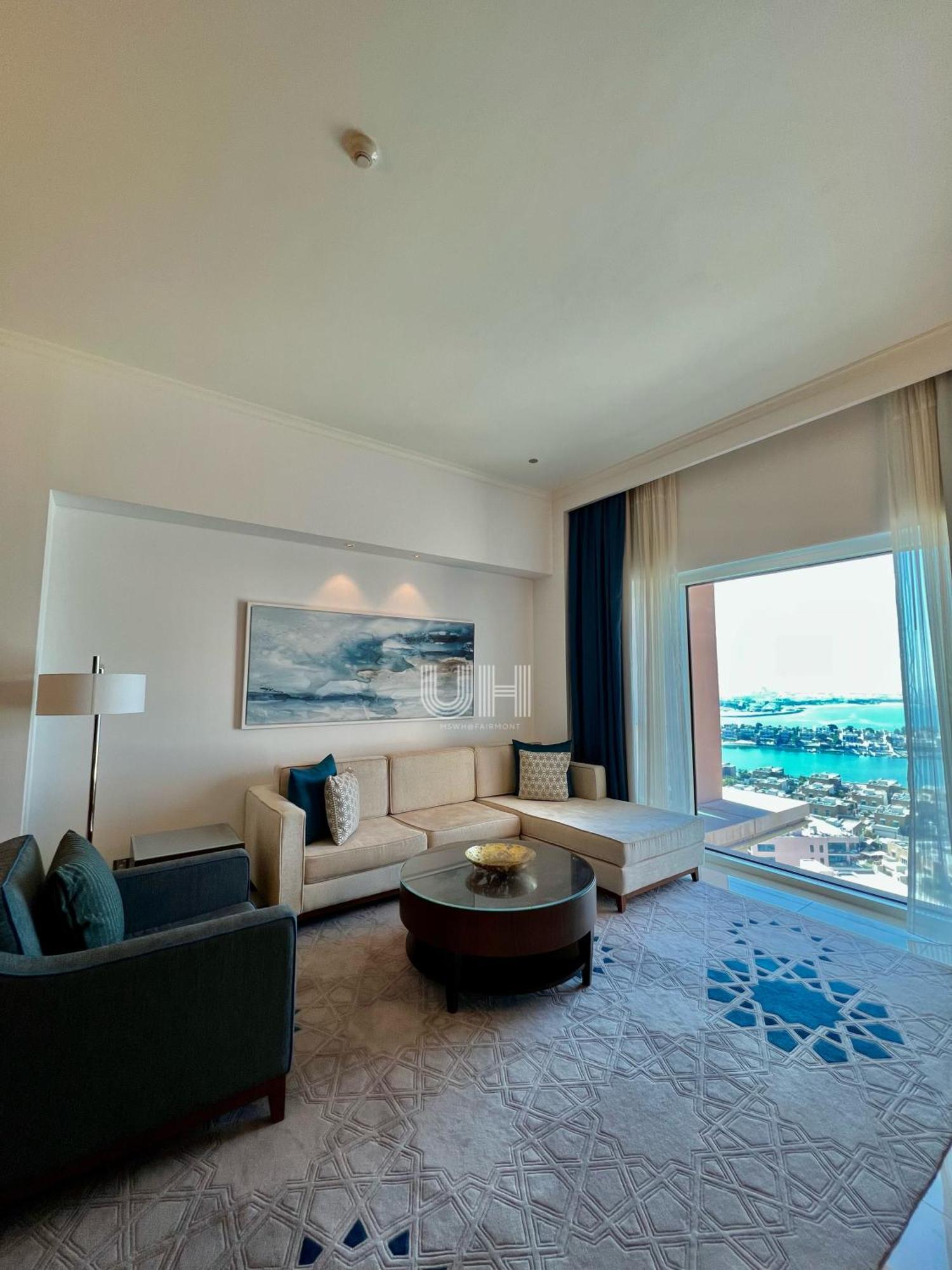 Fairmont Marina Residences Apartment *